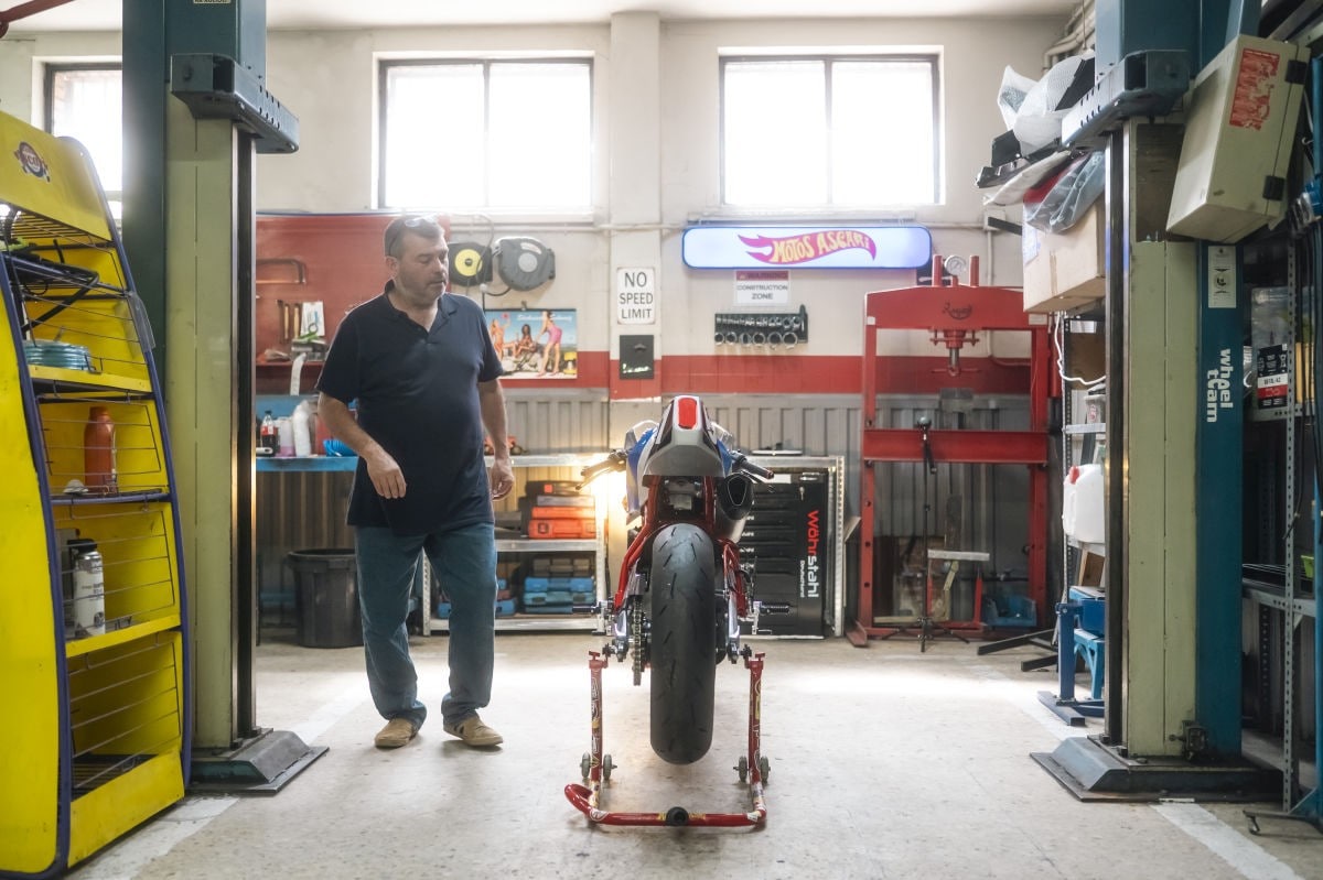 La riconoscete? E' una Royal Enfield Guerrilla 450!